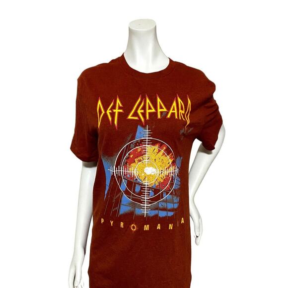 Def Leppard Rock Band Short Sleeve Unisex T-Shirt Size Large - Picture 1 of 1